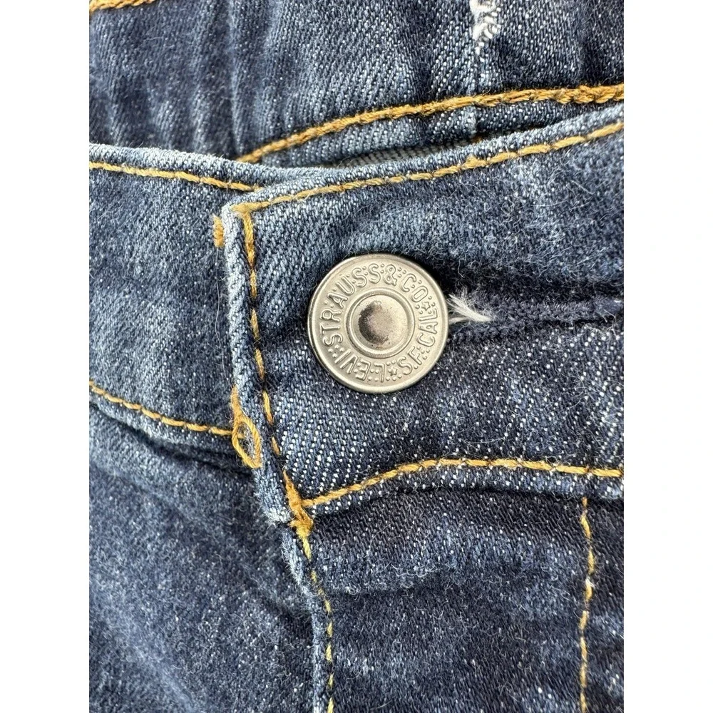Levis description these